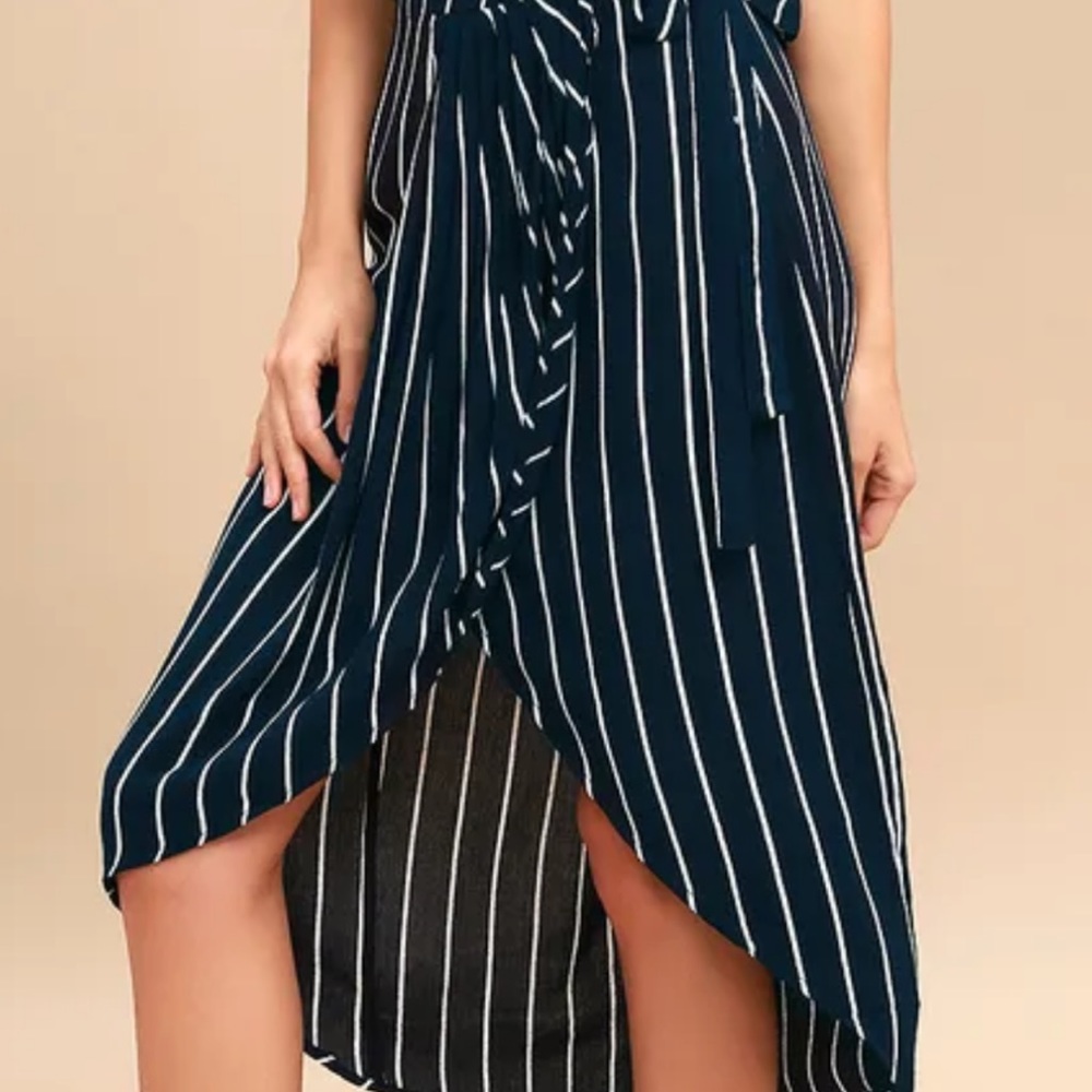 Billabong Navy stripe wrap skirt . Size large